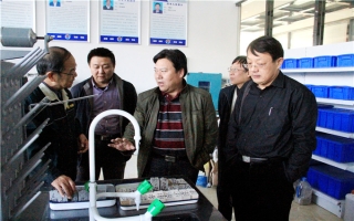 山東大學(xué)機(jī)械工程學(xué)院仇道濱書記、馮顯英教授蒞臨公司