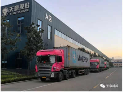 天意機(jī)械為柬埔寨客戶(hù)加工生產(chǎn)年產(chǎn)80萬(wàn)平方輕質(zhì)墻板生產(chǎn)線(xiàn)成功裝車(chē)啟運(yùn)！