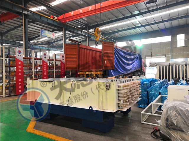 天意國(guó)際年產(chǎn)40萬(wàn)平方輕質(zhì)墻板生產(chǎn)線(xiàn)啟運(yùn)約旦